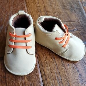 Child of mine Carter's baby shoes size 3-6 months